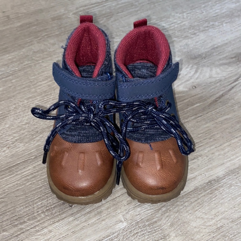 Carters boots